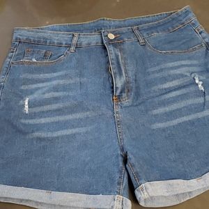 NEW SHORT- jean